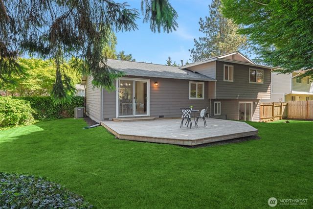 12913 NE 144th Place, Kirkland, WA 98034