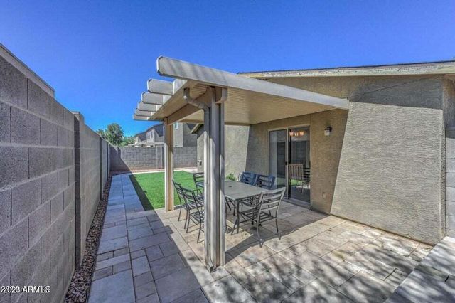 2477 E Meadow Land Drive, San Tan Valley, AZ 85140