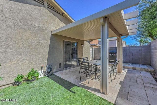 2477 E Meadow Land Drive, San Tan Valley, AZ 85140