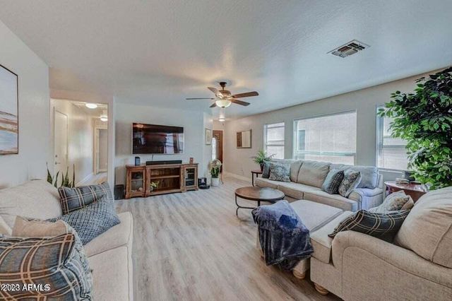 2477 E Meadow Land Drive, San Tan Valley, AZ 85140