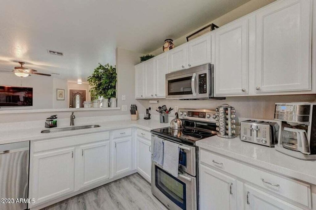 2477 E Meadow Land Drive, San Tan Valley, AZ 85140