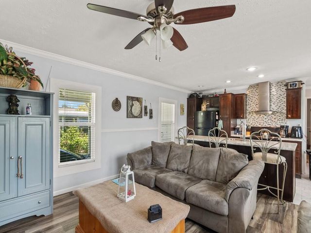 309 Mockingbird Avenue, Fort Pierce, FL 34982