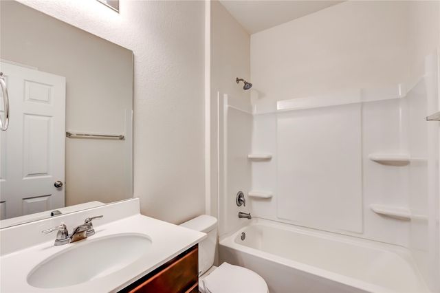 11617 Amber Stream LN, Manor, TX 78653