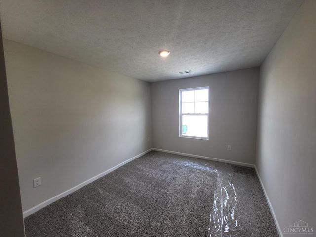 995 N South Street, Wilmington, OH 45177