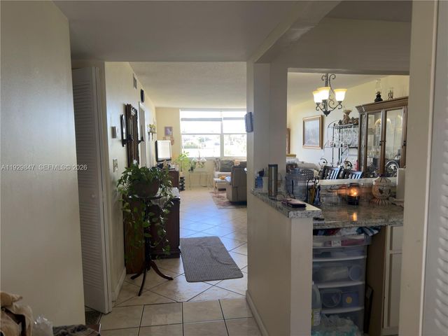6890 Royal Palm Boulevard 208H, Margate, FL 33063