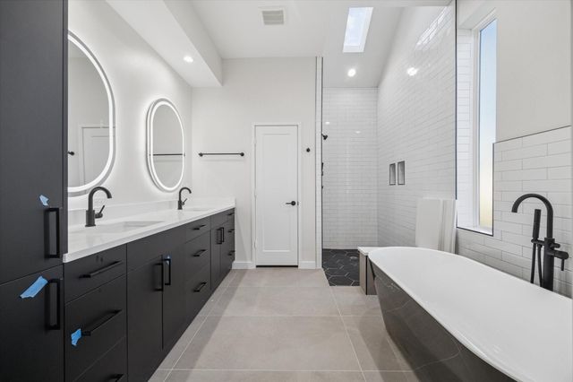 3902 Zina Way, Houston, TX 77018