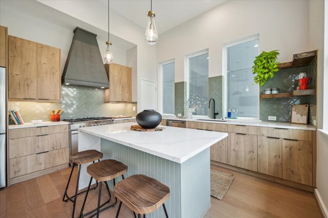 3902 Zina Way, Houston, TX 77018