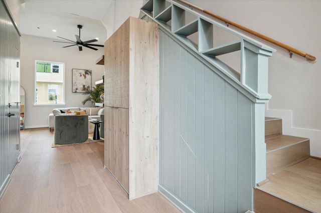 3902 Zina Way, Houston, TX 77018