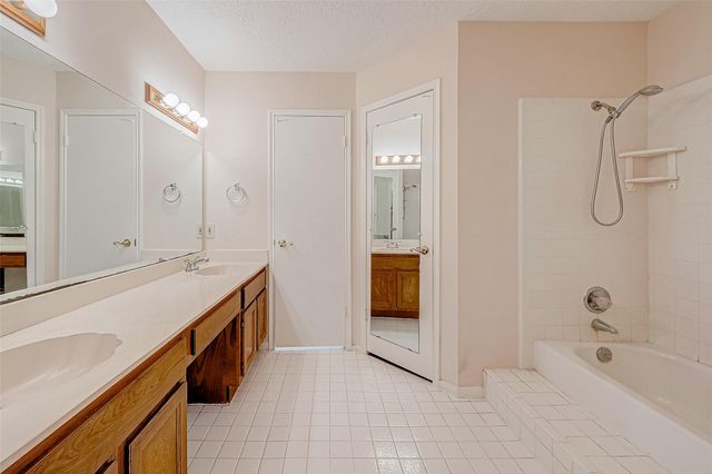 2906 Arrowhead Drive, Sugar Land, TX 77479