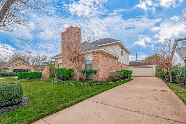 2906 Arrowhead Drive, Sugar Land, TX 77479