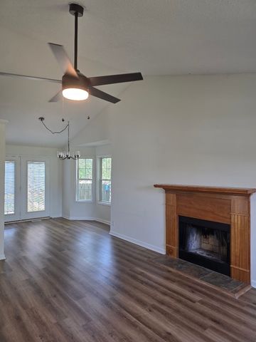 1288 Cheryl Ct, Clarksville, TN 37042