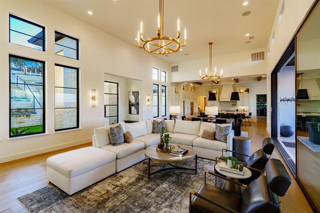 701 N Angel Light DR, Spicewood, TX 78669