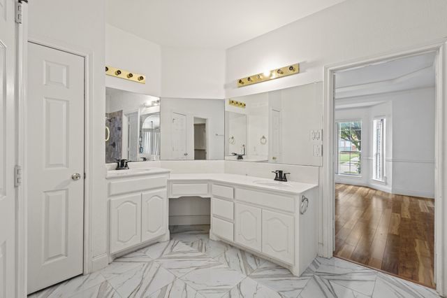 118 Wentwood Drive, Murphy, TX 75094