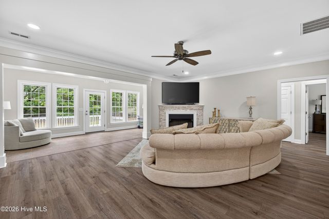 8900 Champion Hills Drive, Wilmington, NC 28411
