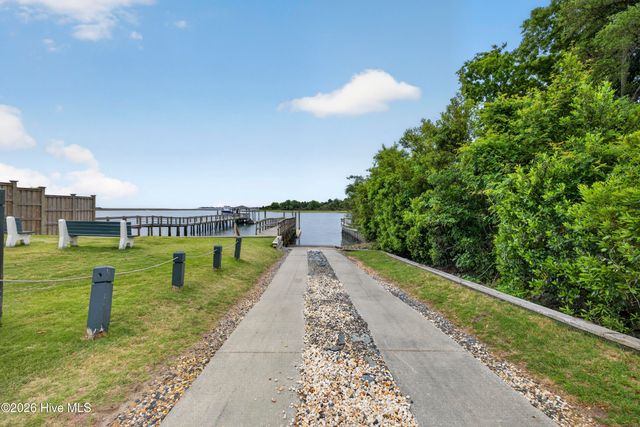 8900 Champion Hills Drive, Wilmington, NC 28411