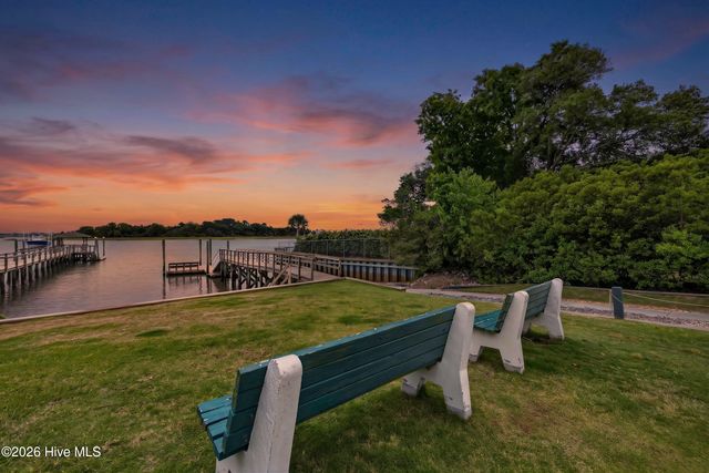 8900 Champion Hills Drive, Wilmington, NC 28411