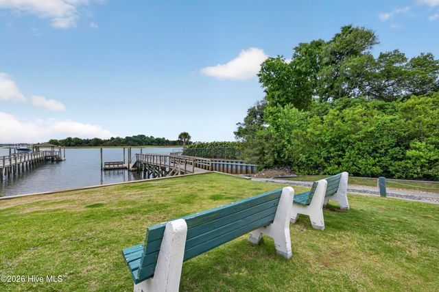 8900 Champion Hills Drive, Wilmington, NC 28411