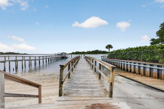 8900 Champion Hills Drive, Wilmington, NC 28411