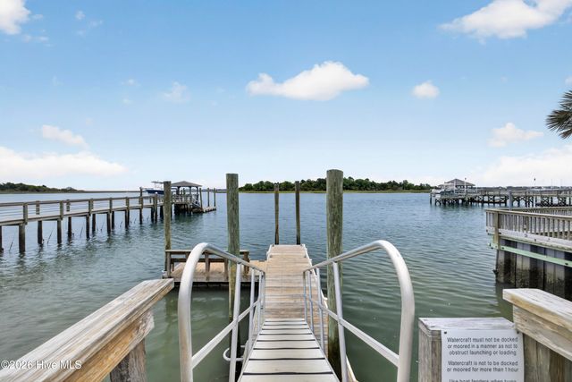 8900 Champion Hills Drive, Wilmington, NC 28411