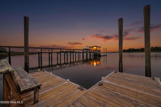 8900 Champion Hills Drive, Wilmington, NC 28411