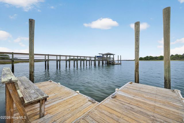 8900 Champion Hills Drive, Wilmington, NC 28411
