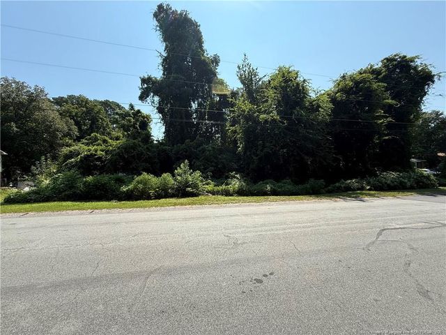 2005 & 2009 Poplar Drive, Fayetteville, NC 28304