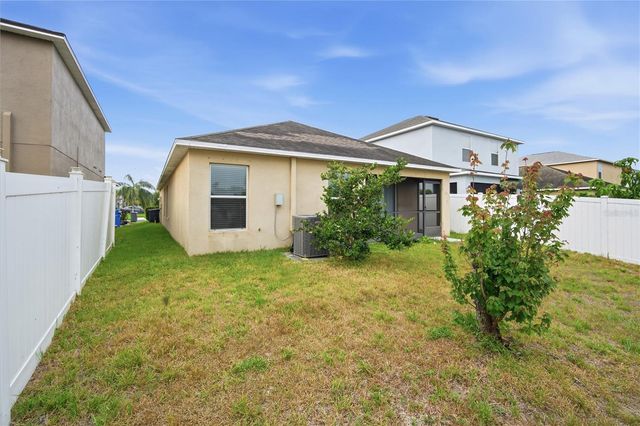 1827 HARBOUR BLUE STREET, Ruskin, FL 33570