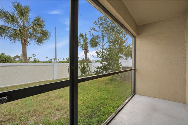 1827 HARBOUR BLUE STREET, Ruskin, FL 33570