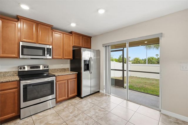 1827 HARBOUR BLUE STREET, Ruskin, FL 33570