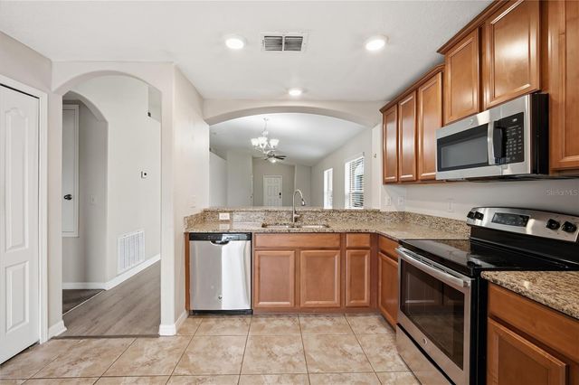 1827 HARBOUR BLUE STREET, Ruskin, FL 33570
