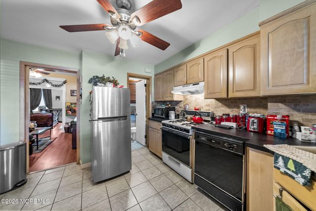 659 Kennedy Boulevard, Bayonne, NJ 07002