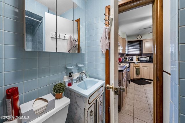 659 Kennedy Boulevard, Bayonne, NJ 07002