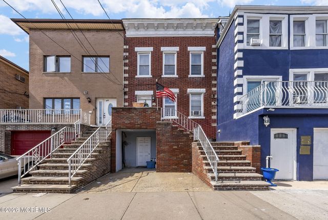 659 Kennedy Boulevard, Bayonne, NJ 07002