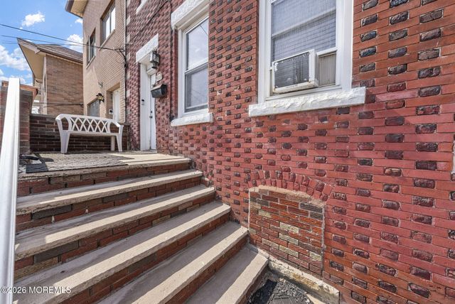 659 Kennedy Boulevard, Bayonne, NJ 07002
