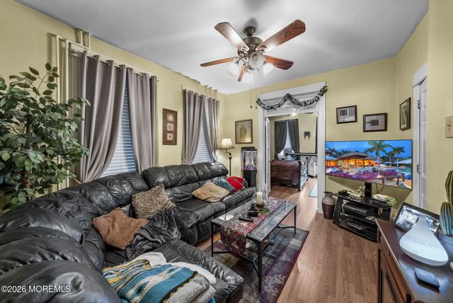 659 Kennedy Boulevard, Bayonne, NJ 07002