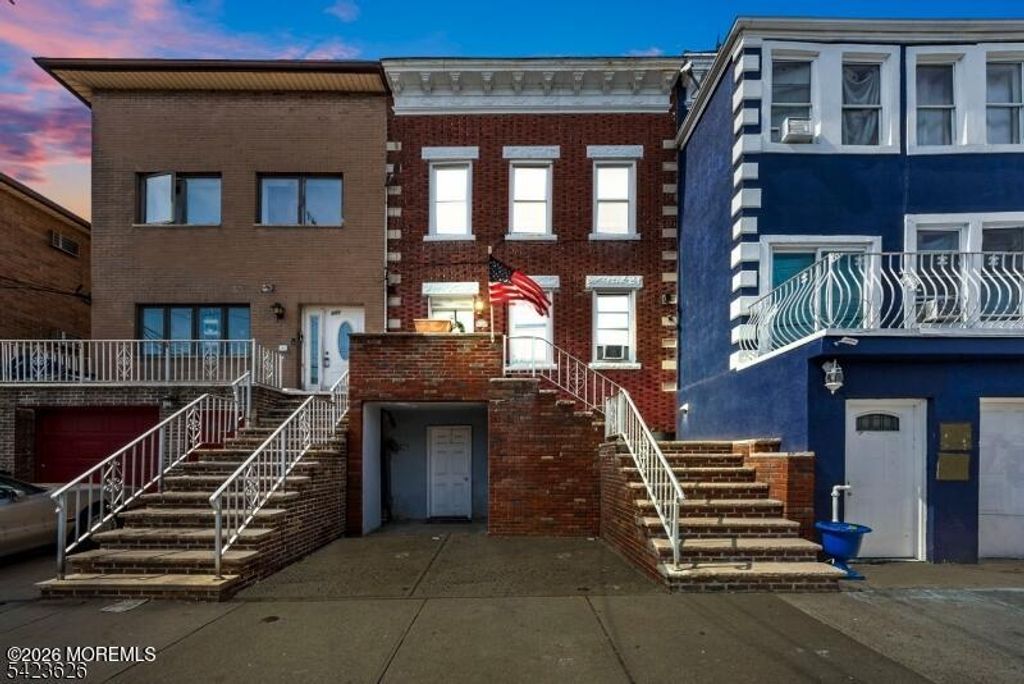 659 Kennedy Boulevard, Bayonne, NJ 07002