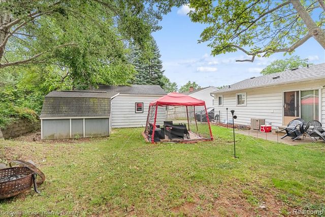 5309 Granger Drive, Lansing, MI 48911