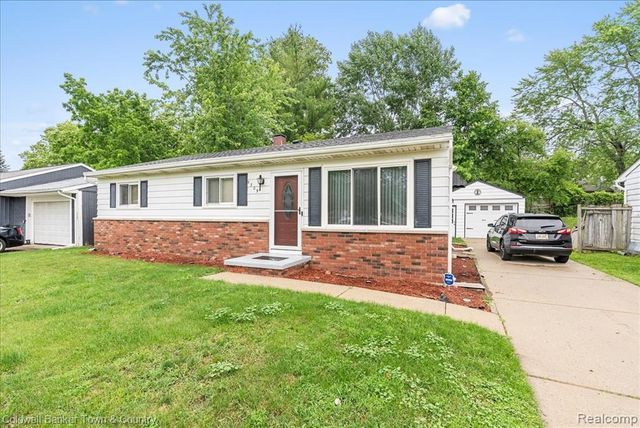 5309 Granger Drive, Lansing, MI 48911