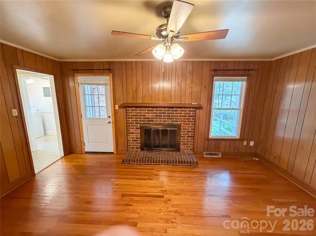 6214 Ashcrest Drive, Charlotte, NC 28217