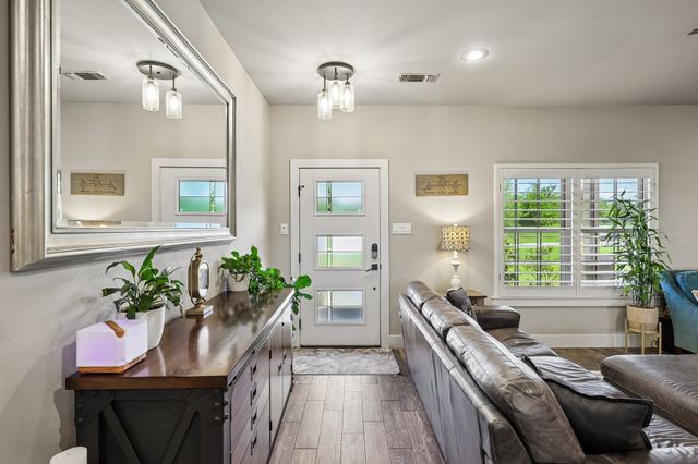 1287 Chartres, Oak Ridge, TX 75142