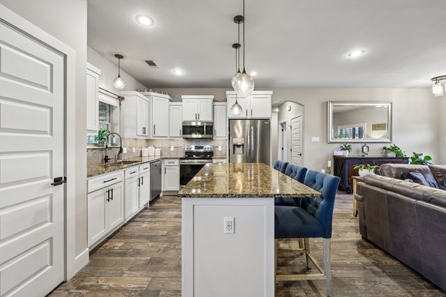 1287 Chartres, Oak Ridge, TX 75142