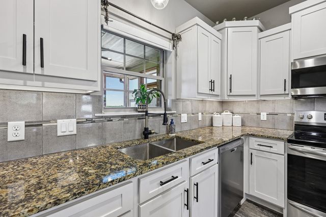 1287 Chartres, Oak Ridge, TX 75142