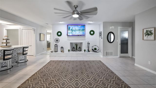 11136 BRONSON RD, Clermont, FL 34711