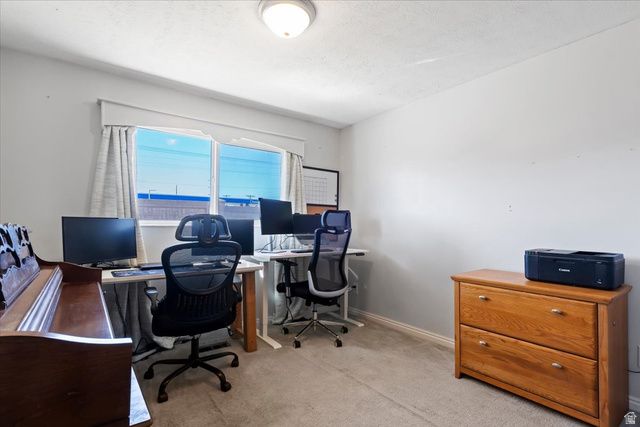 5578 W POACHER CIR, Salt Lake City, UT 84118