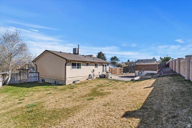 5578 W POACHER CIR, Salt Lake City, UT 84118