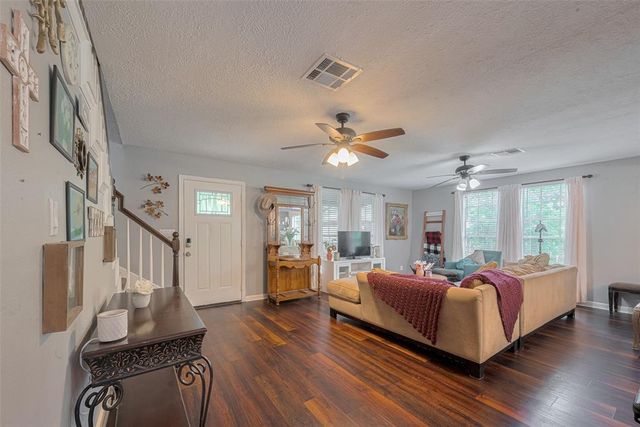 5514 Avenue M, Santa Fe, TX 77510