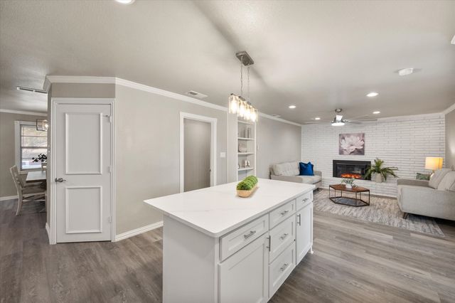 710 Greenland Way, Grand Prairie, TX 75050