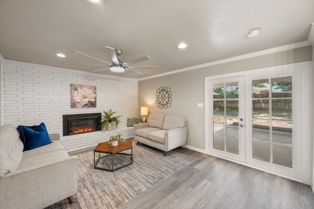 710 Greenland Way, Grand Prairie, TX 75050