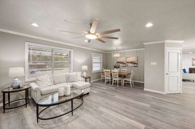 710 Greenland Way, Grand Prairie, TX 75050