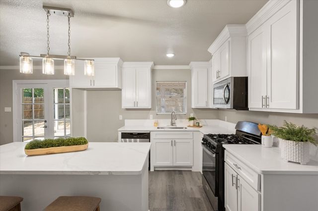 710 Greenland Way, Grand Prairie, TX 75050